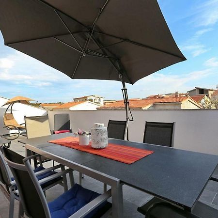 Malu Vir Apartment Bagian luar foto