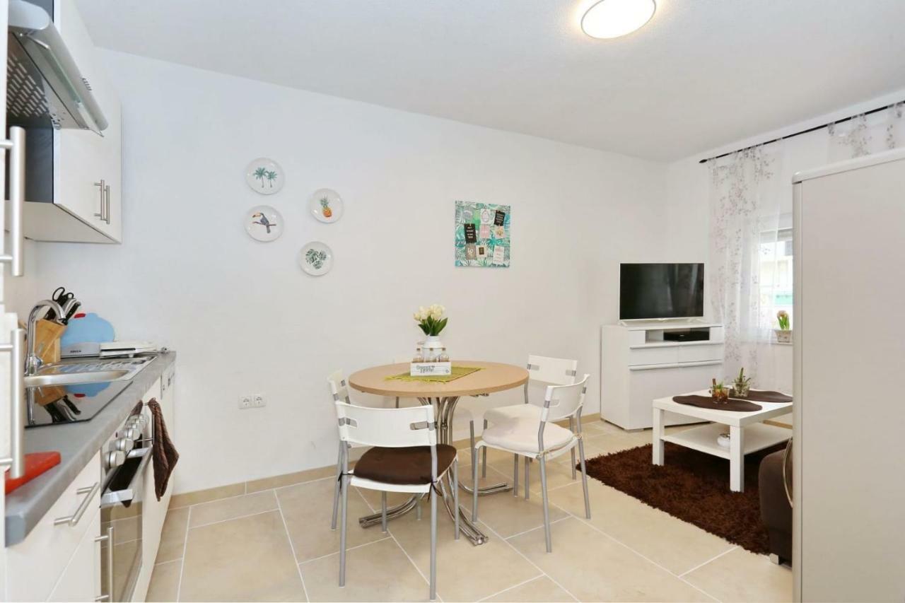 Malu Vir Apartment Bagian luar foto