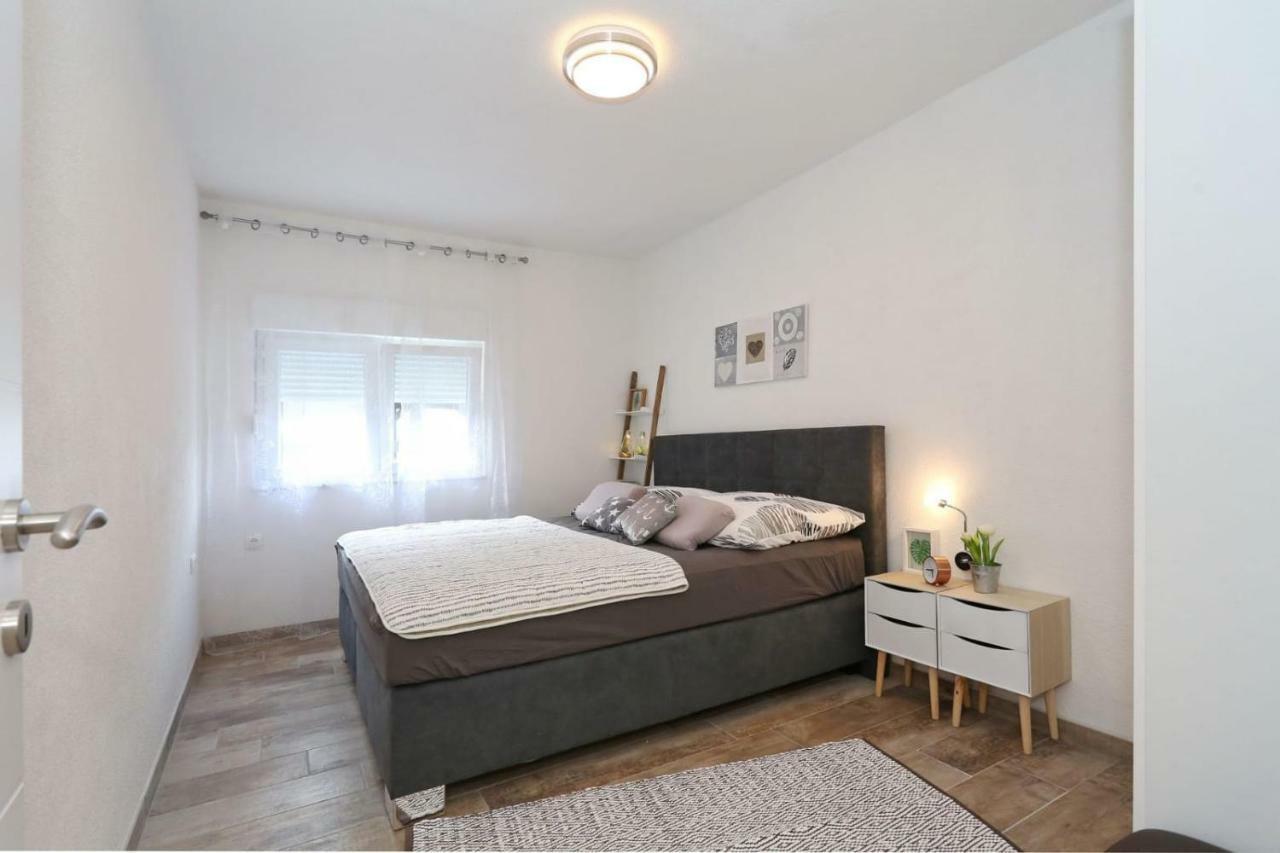 Malu Vir Apartment Bagian luar foto