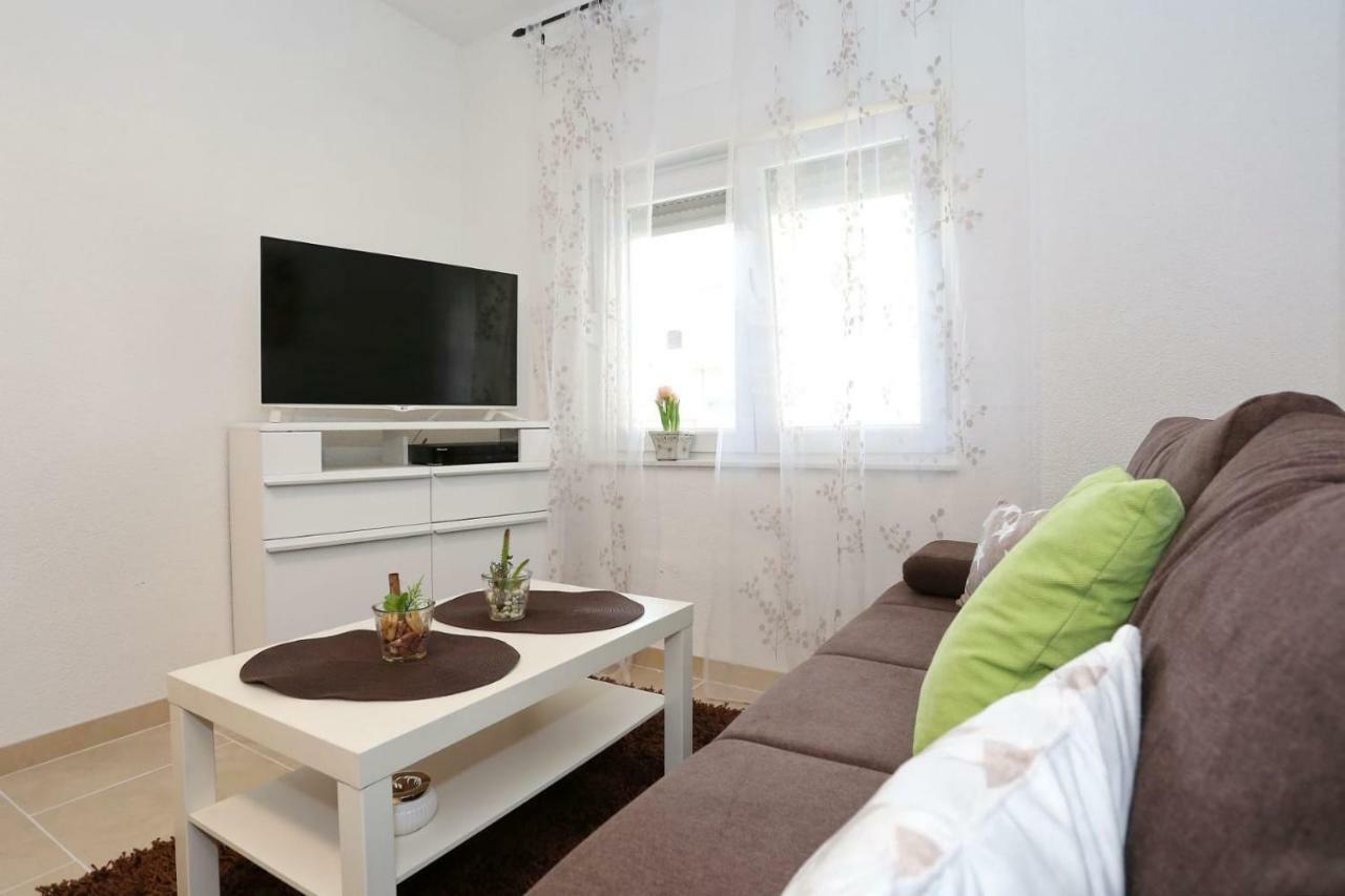 Malu Vir Apartment Bagian luar foto